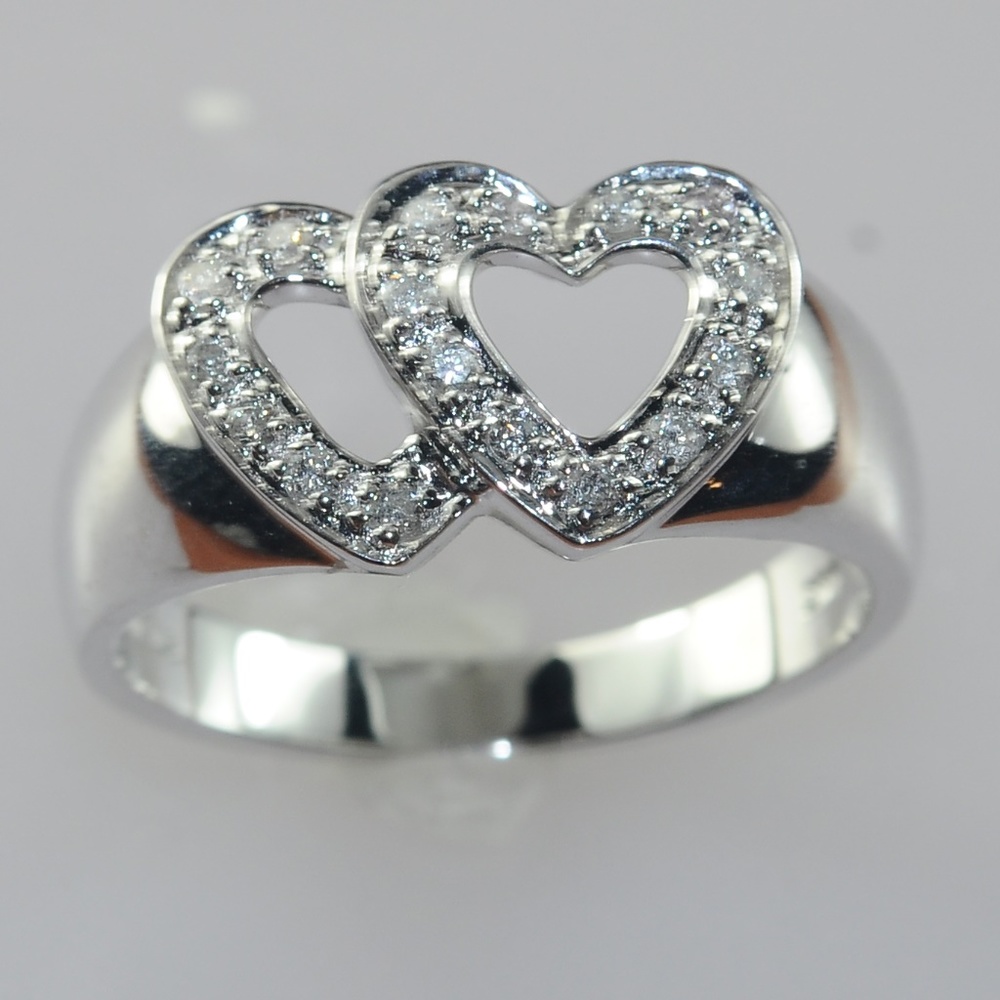 14KT LADIES DIAMOND HEARTS RING